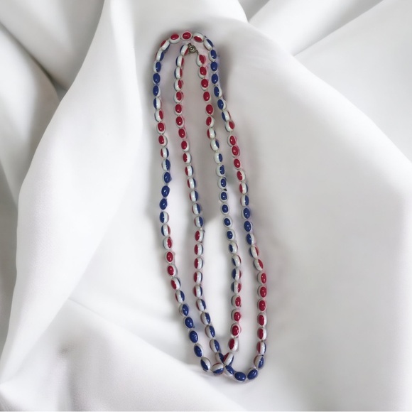 Vintage Patriotic Bakelite Beaded Long Necklace - Picture 2 of 4